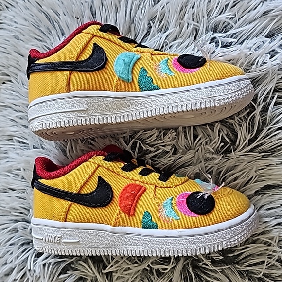 FORCE 1 LV8 TD 'CHINESE NEW YEAR - UNIVERSITY GOLD' - Picture 8 of 10